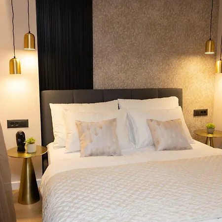 Aurum Ponte Superior Apartman Zára